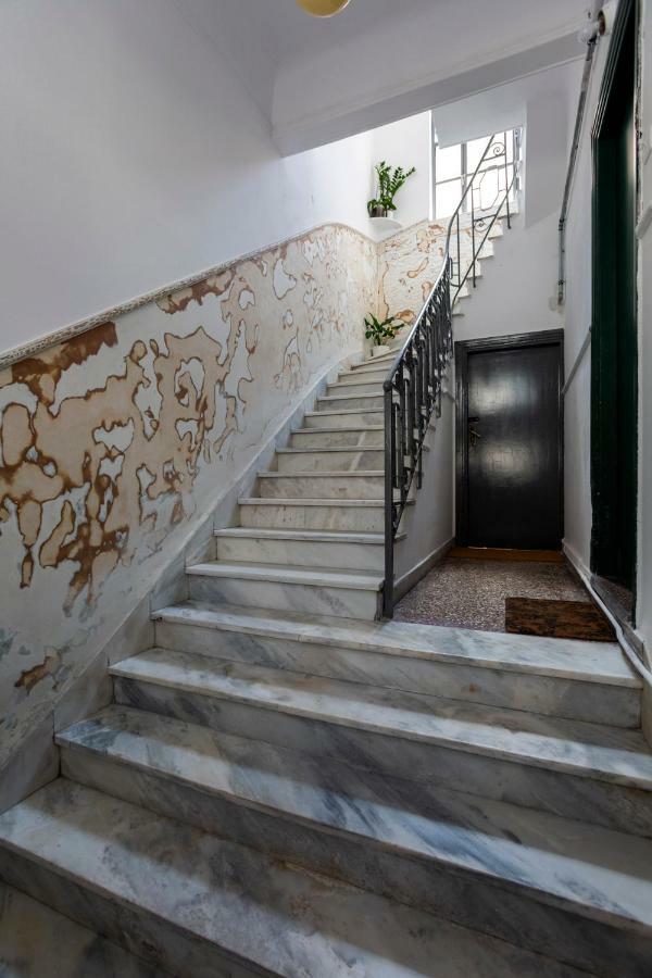 Central 2-Bedroom Apartment With Rooftop Access! Ep9G Atene Esterno foto