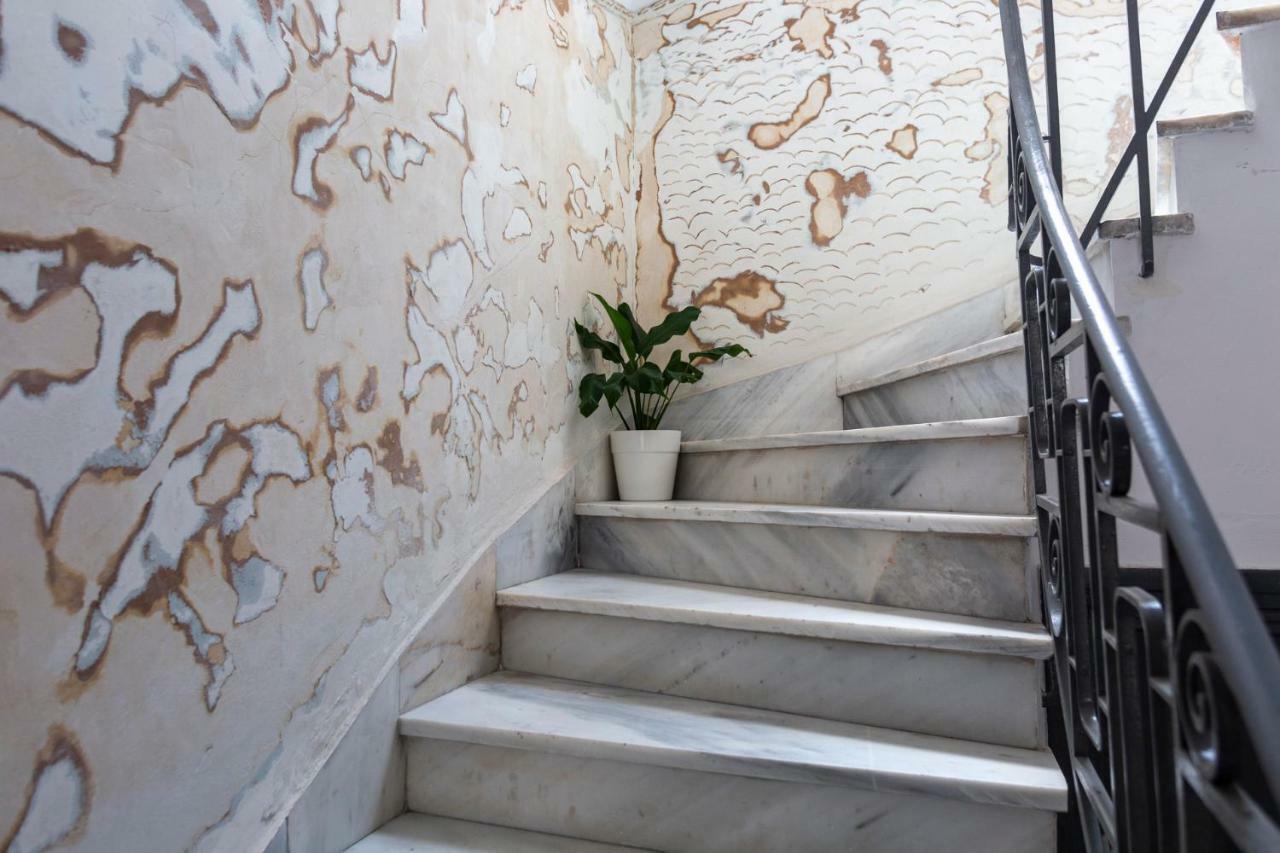 Central 2-Bedroom Apartment With Rooftop Access! Ep9G Atene Esterno foto